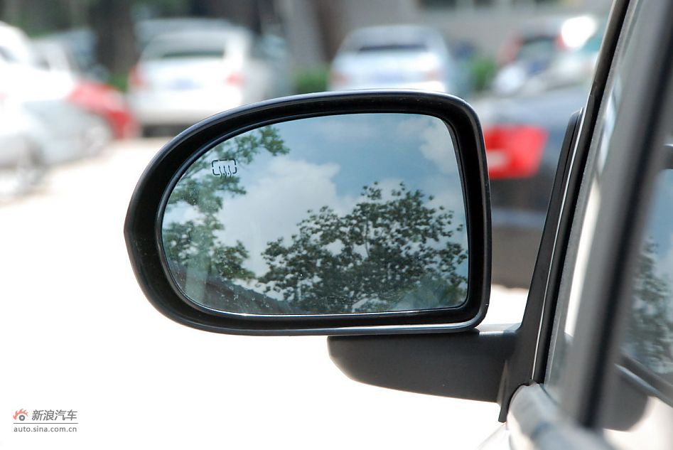 2011款Jeep指南者豪华导航版