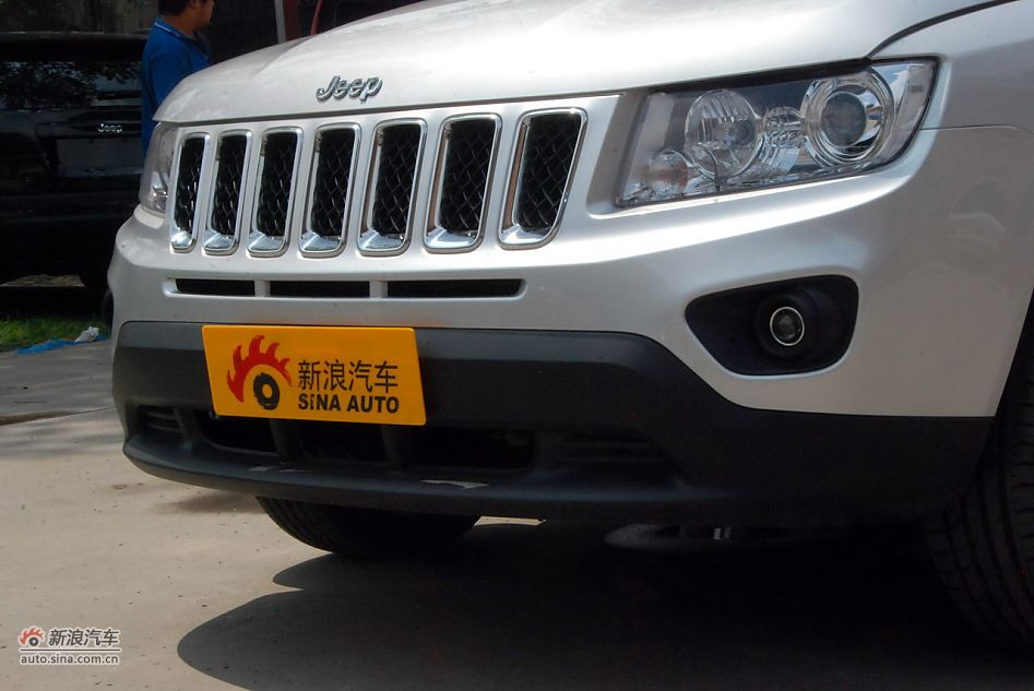 2011款Jeep指南者豪华导航版