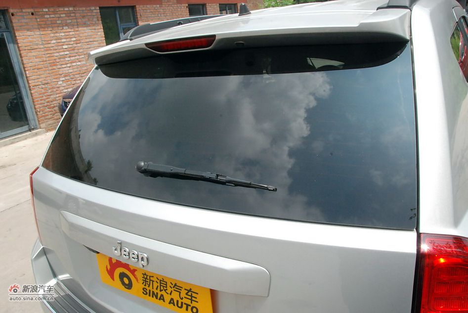 2011款Jeep指南者豪华导航版