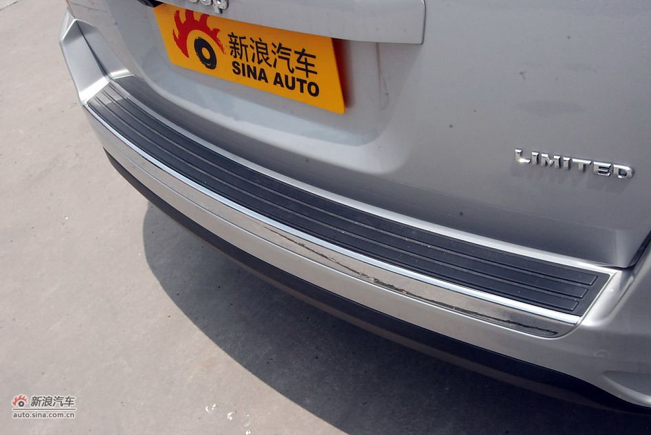 2011款Jeep指南者豪华导航版