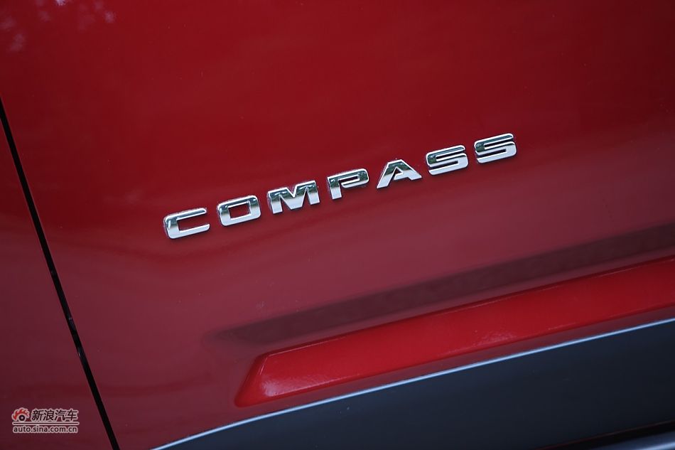 2011款Jeep指南者