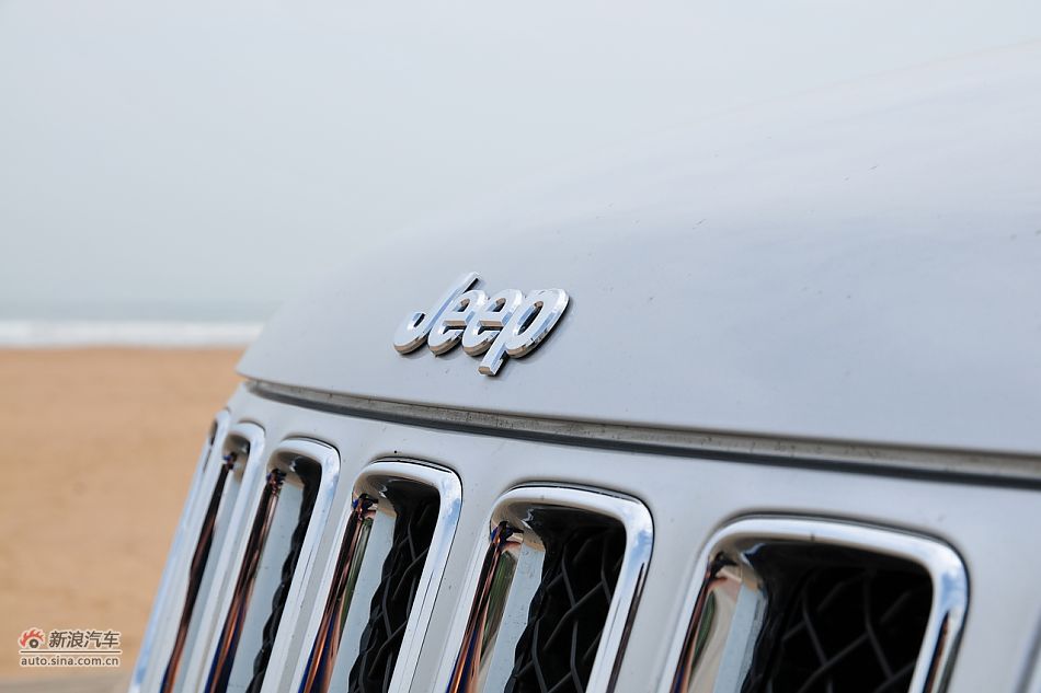 2011款Jeep指南者