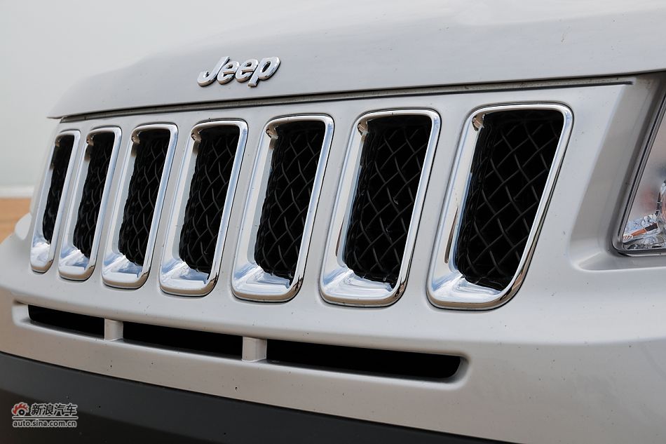 2011款Jeep指南者