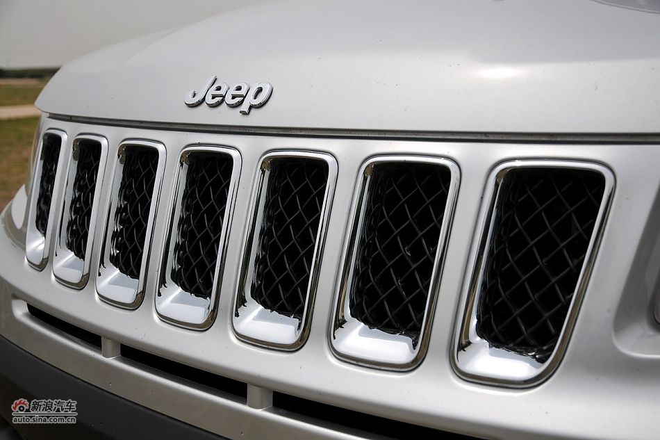 2011款Jeep指南者