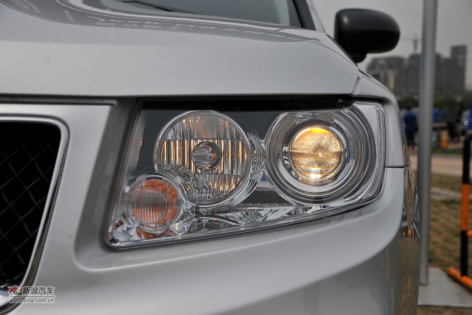 2011款Jeep指南者