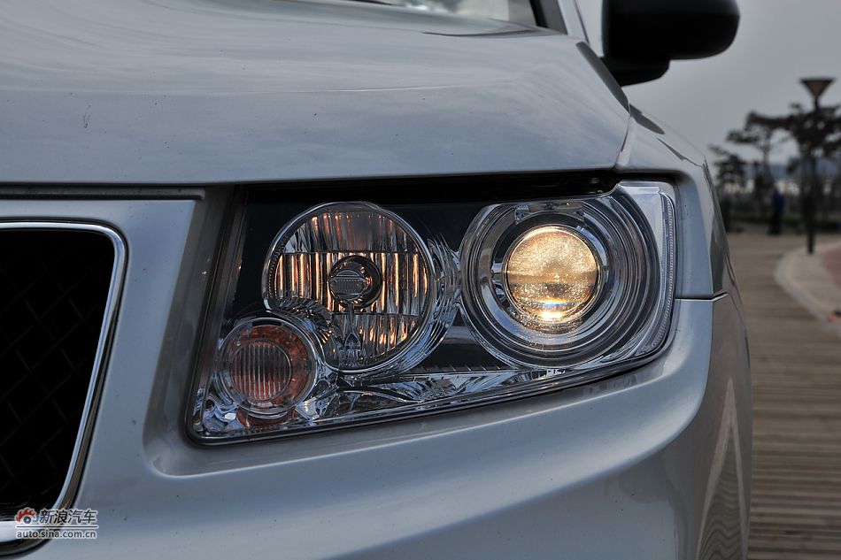 2011款Jeep指南者