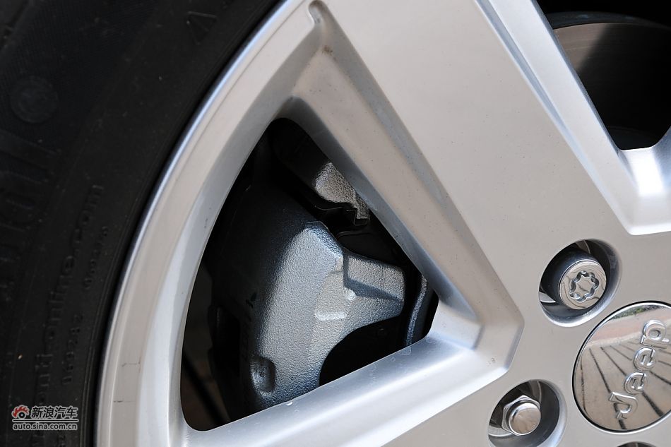 2011款Jeep指南者