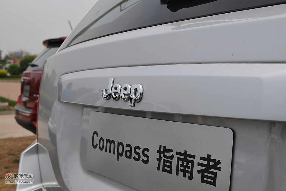 2011款Jeep指南者