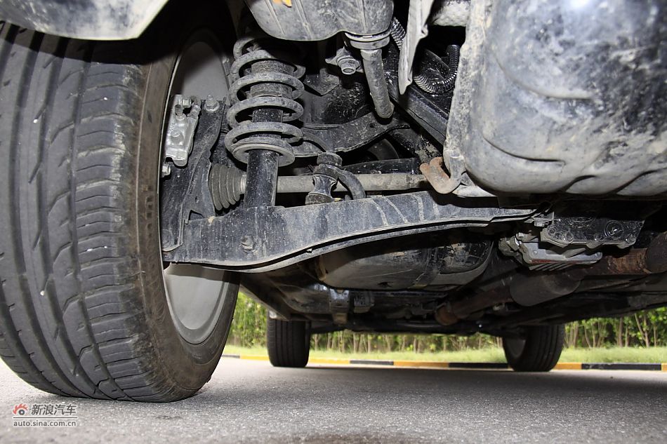 Jeep指南者2.4L CVT豪华版