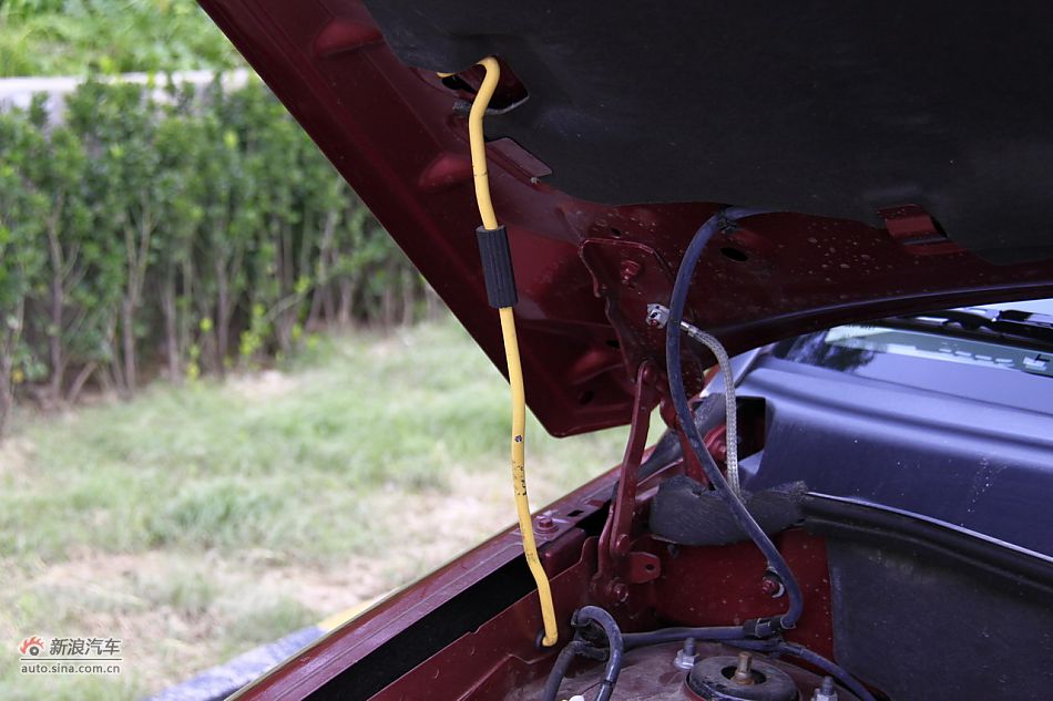 Jeep指南者2.4L CVT豪华版