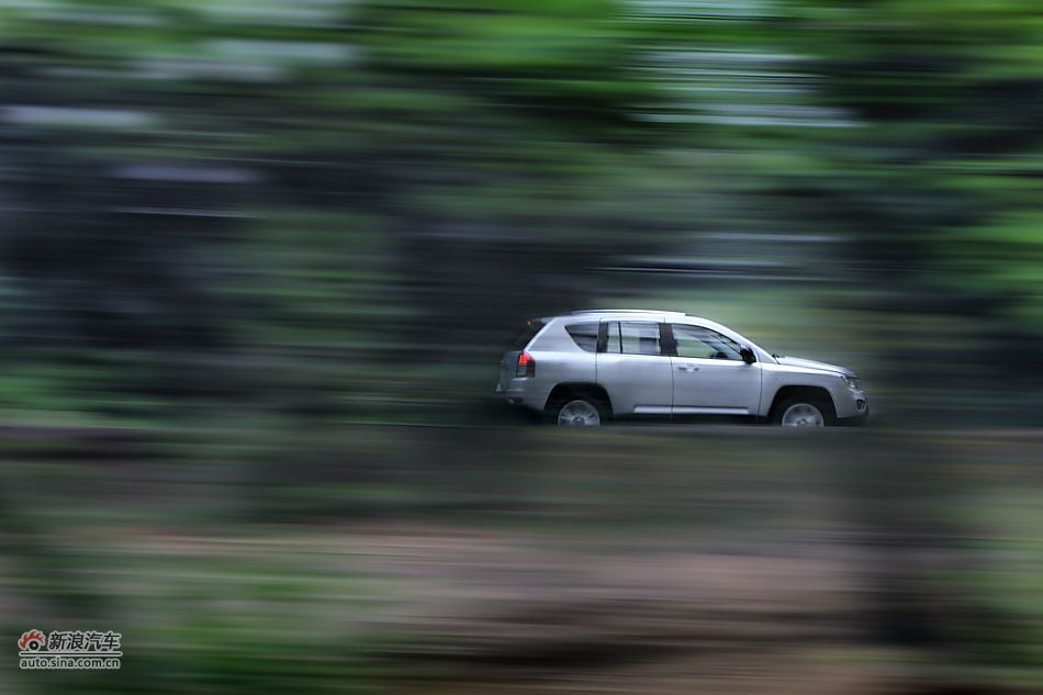 2011款Jeep指南者