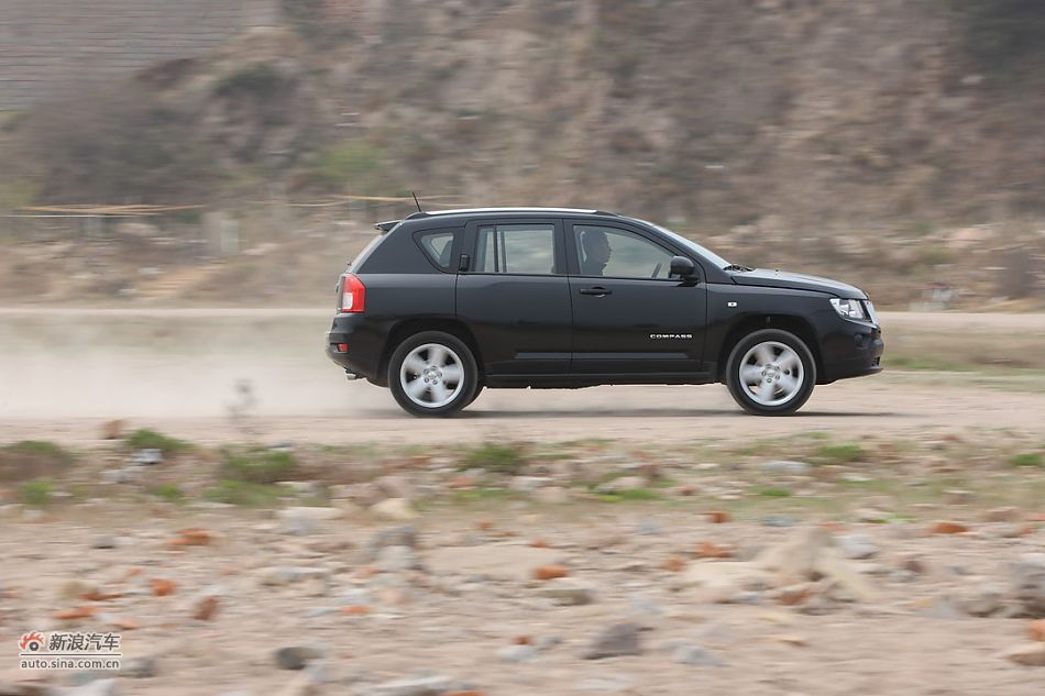 2011款Jeep指南者