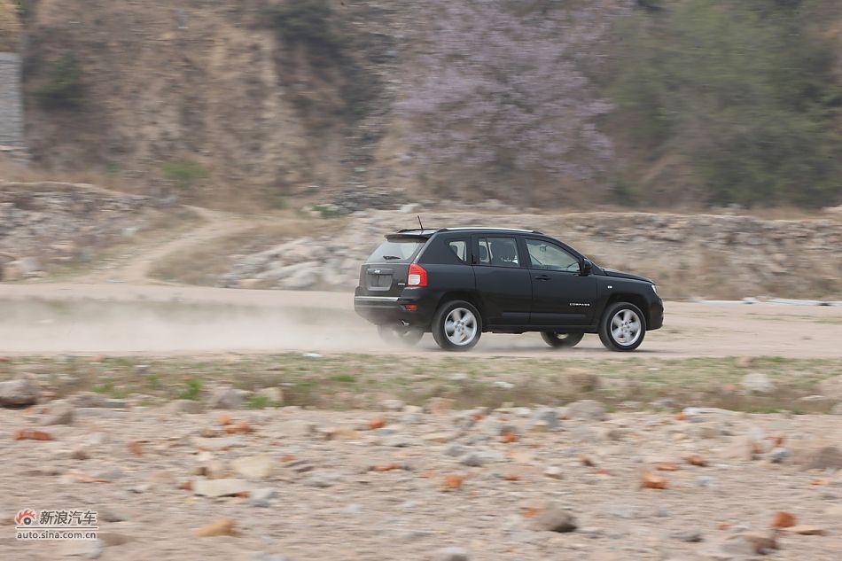 2011款Jeep指南者