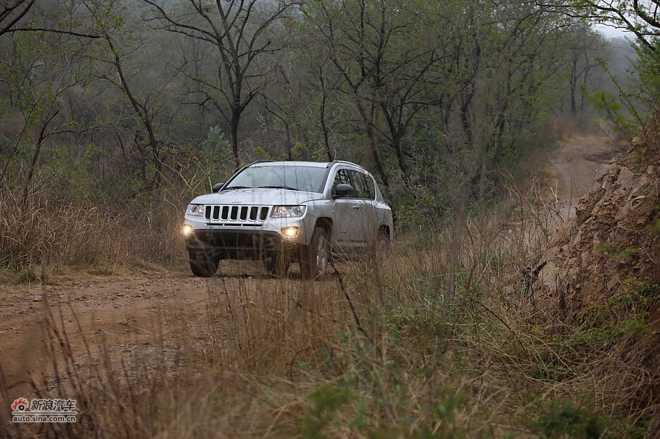 2011款Jeep指南者