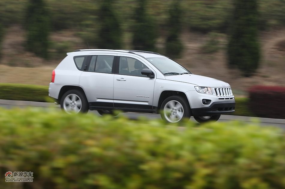 2011款Jeep指南者