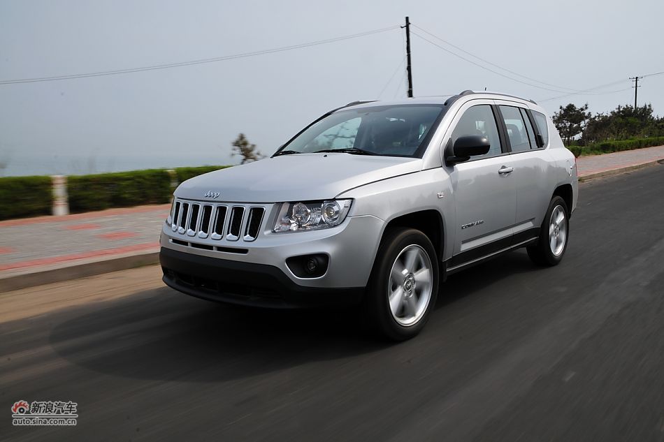 试驾2011款Jeep指南者