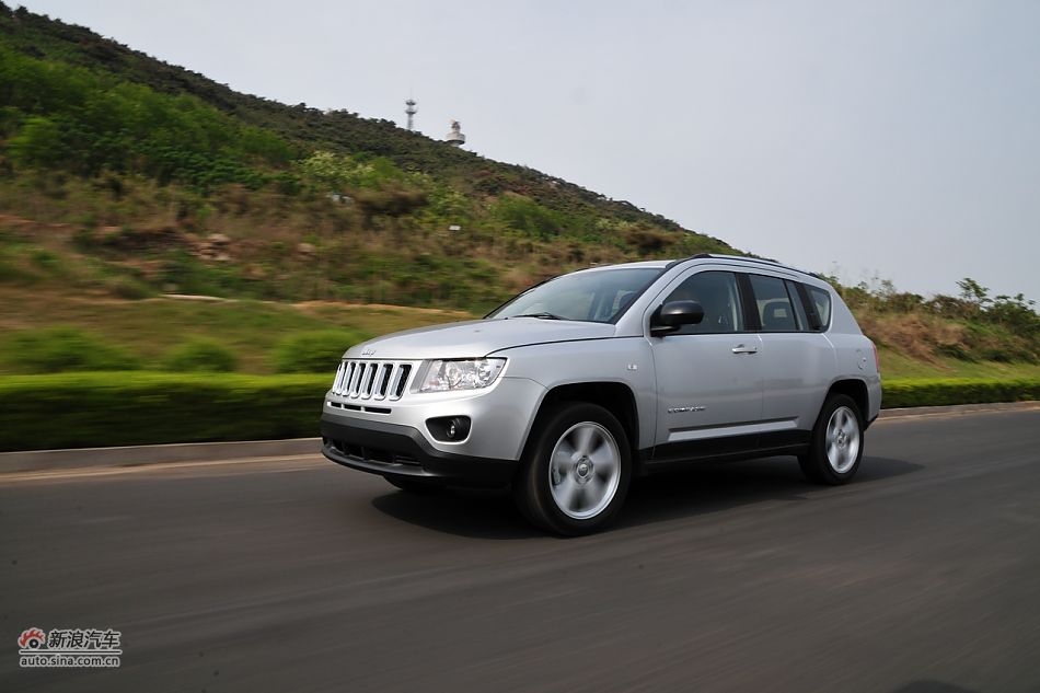 试驾2011款Jeep指南者