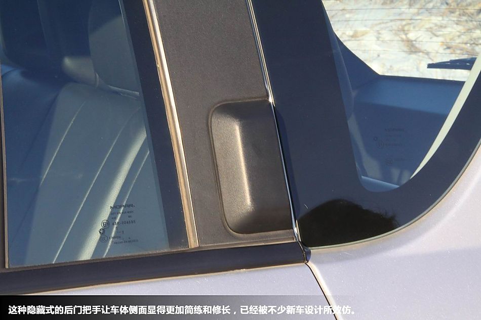 雪地体验试驾2012款Jeep指南者