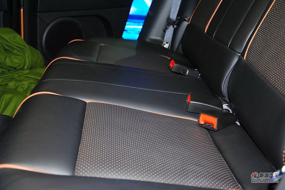 70周年限量版JEEP指南者