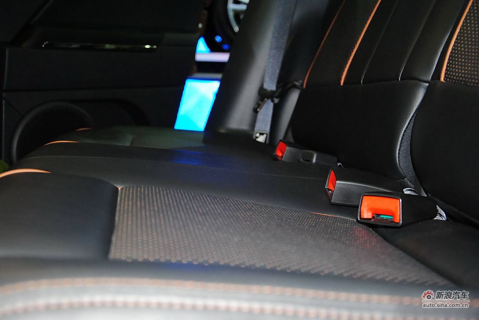 70周年限量版JEEP指南者