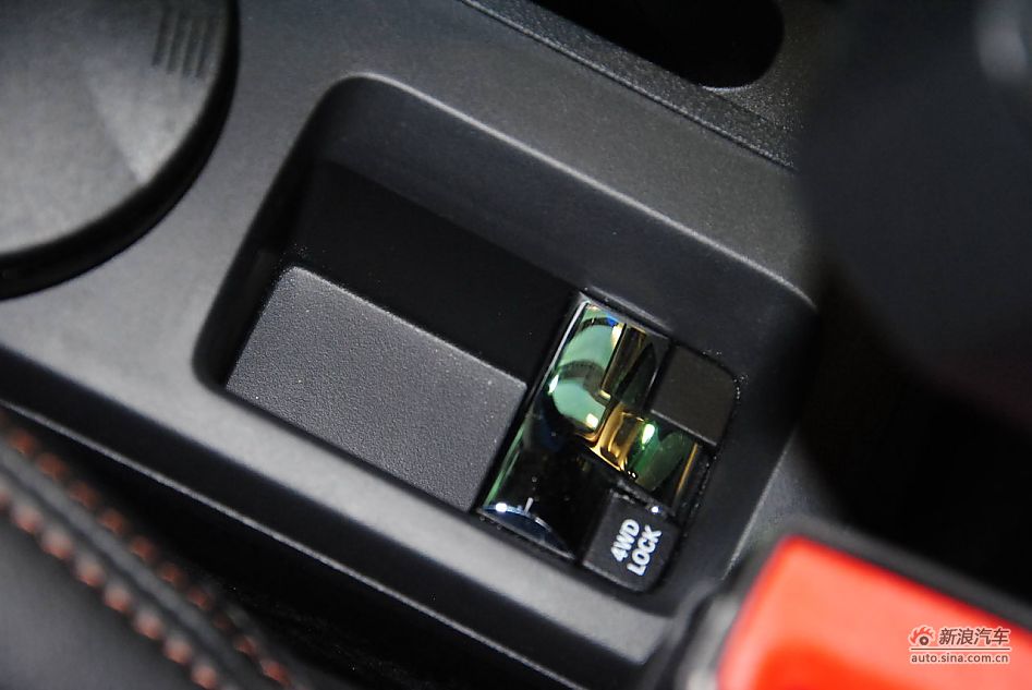 70周年限量版JEEP指南者