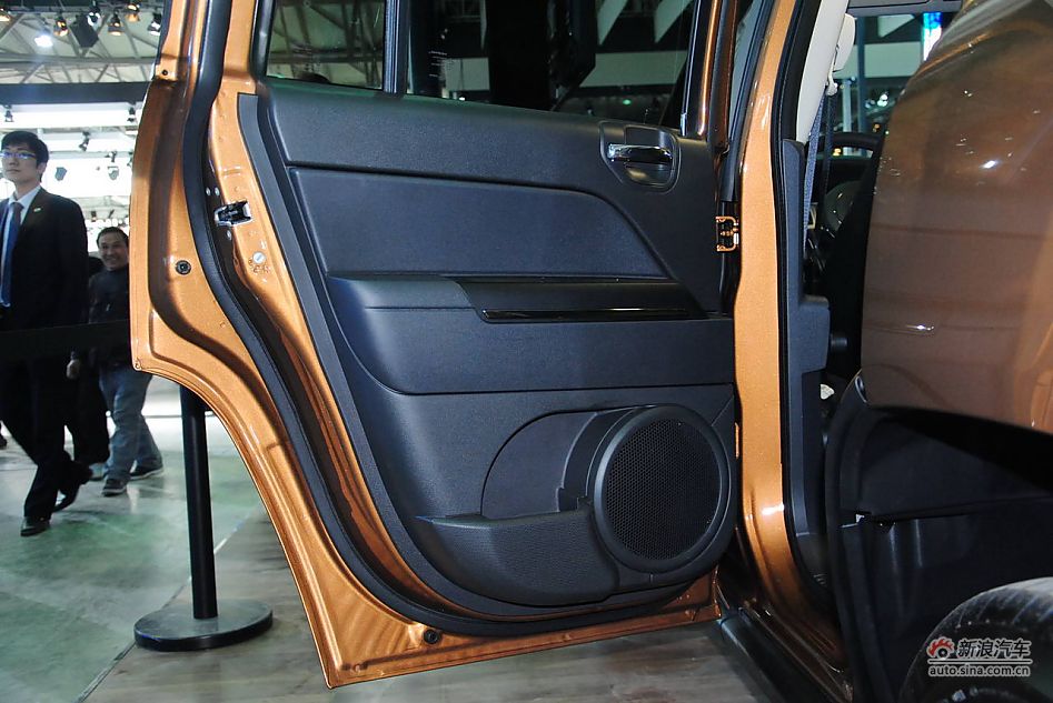 70周年限量版JEEP指南者