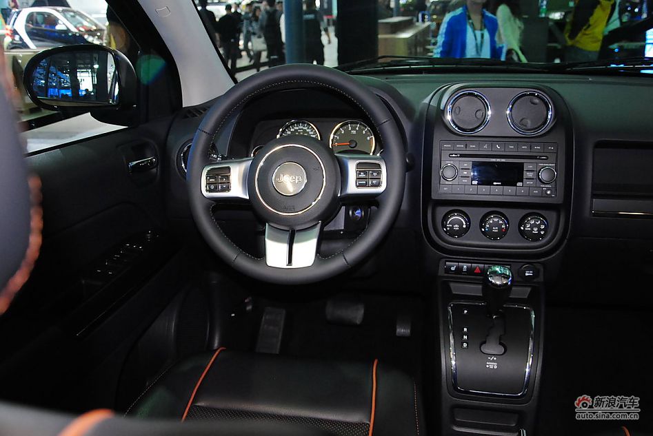 70周年限量版JEEP指南者