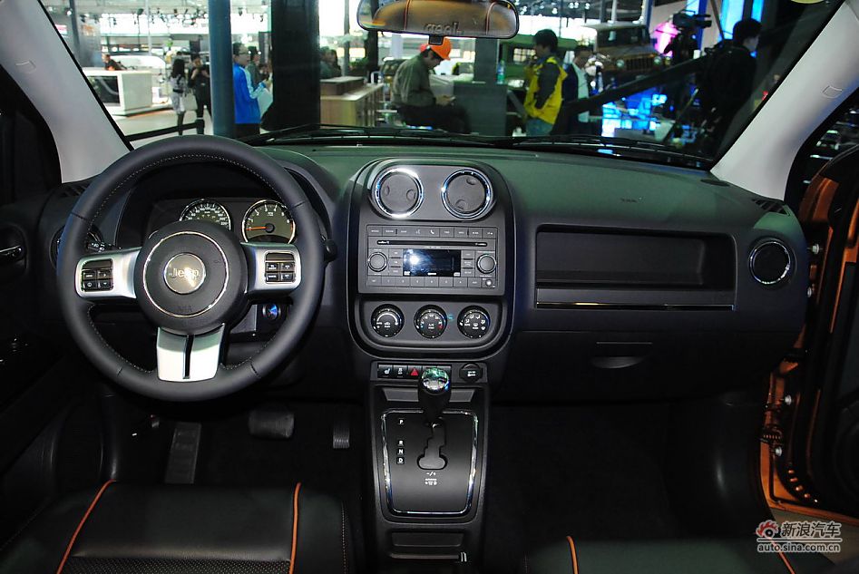 70周年限量版JEEP指南者