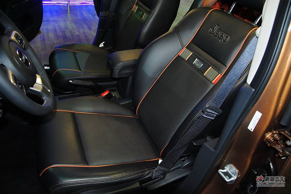 70周年限量版JEEP指南者