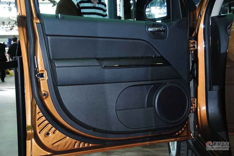 70周年限量版JEEP指南者