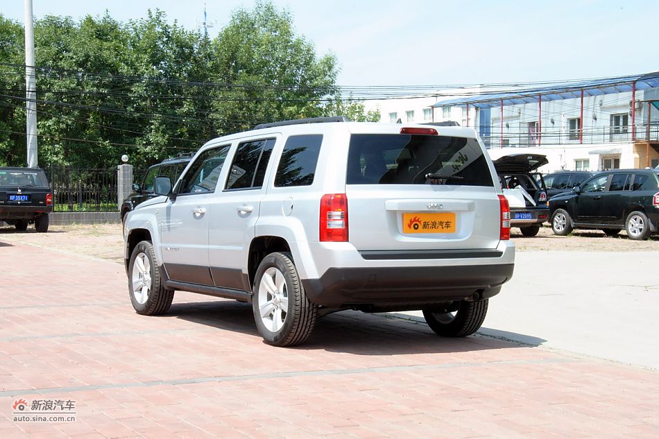 2011款Jeep自由客