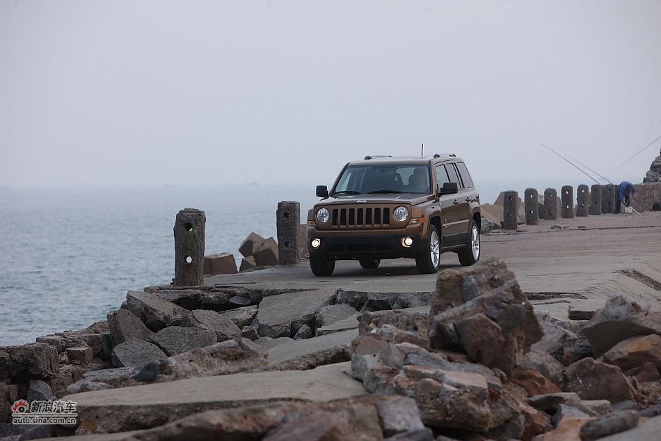 2011款Jeep自由客