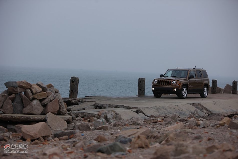 2011款Jeep自由客