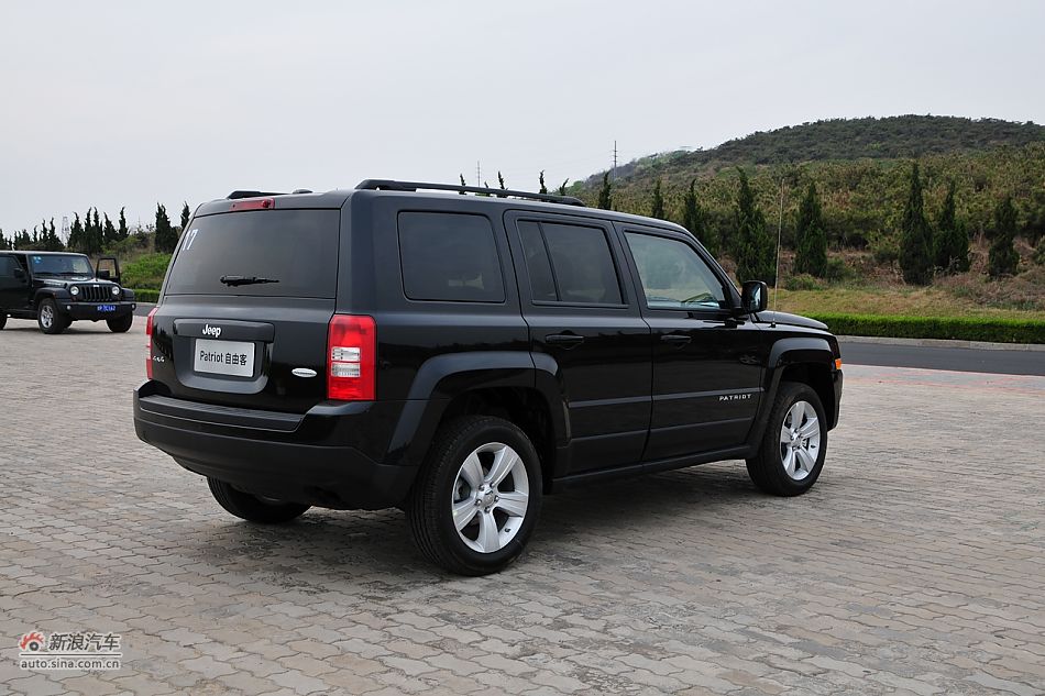 2011款Jeep自由客