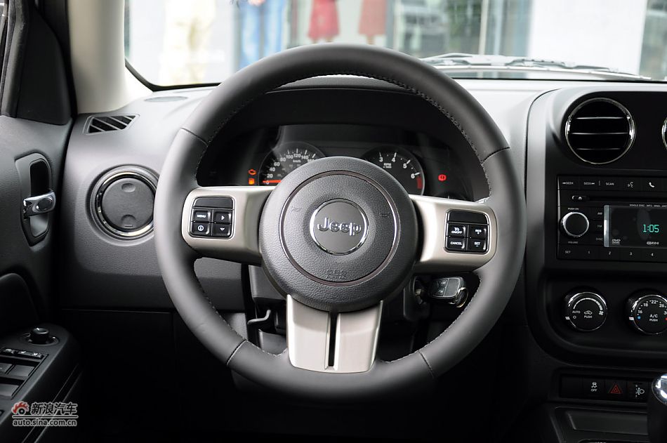 2011款自由客实拍