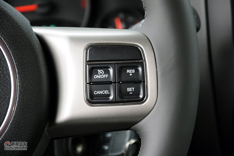 2011款自由客实拍