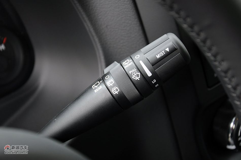 2011款自由客实拍