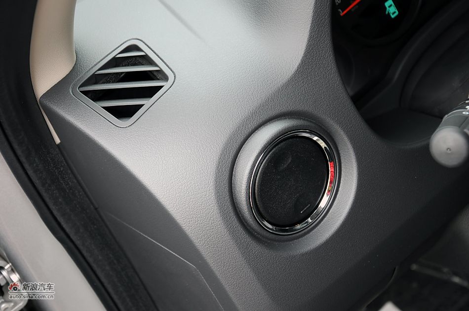 2011款自由客实拍