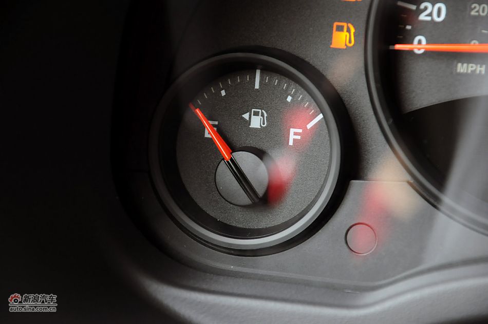 2011款自由客实拍