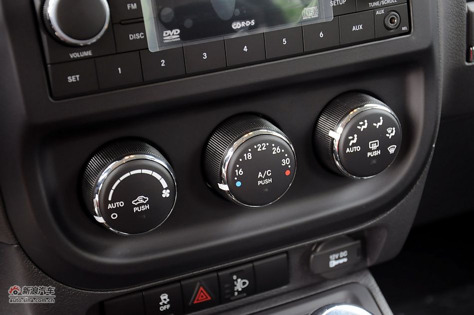 2011款自由客实拍