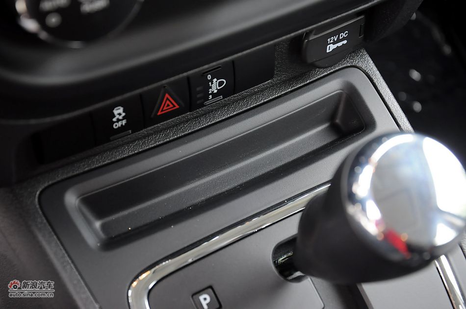 2011款自由客实拍