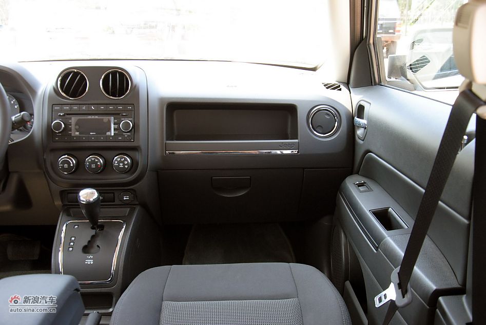 2011款Jeep自由客