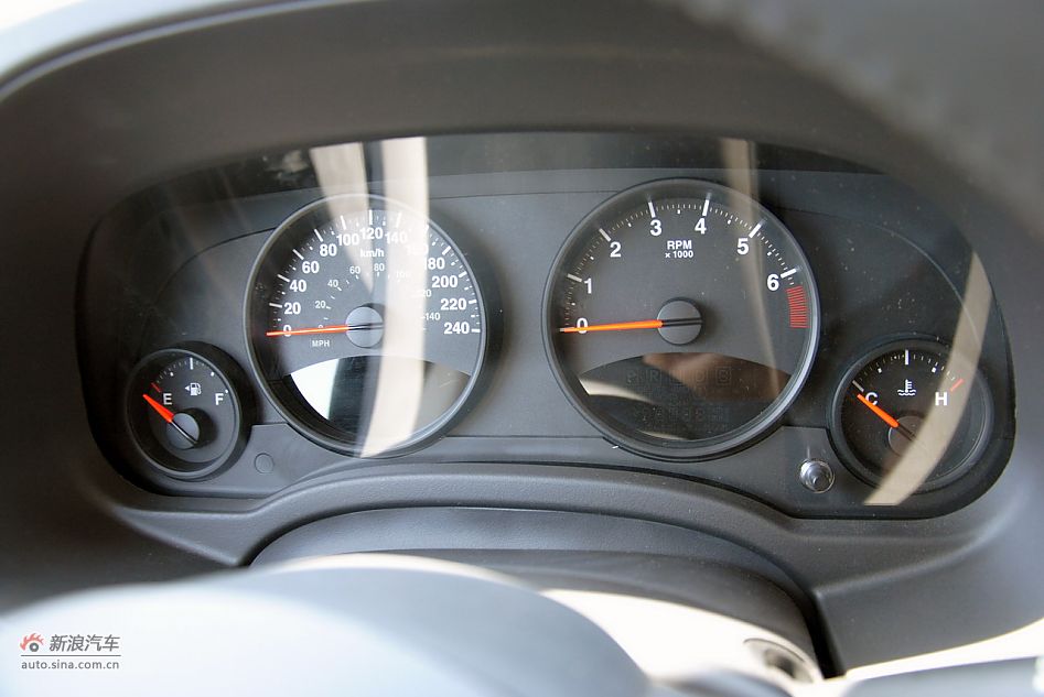 2011款Jeep自由客