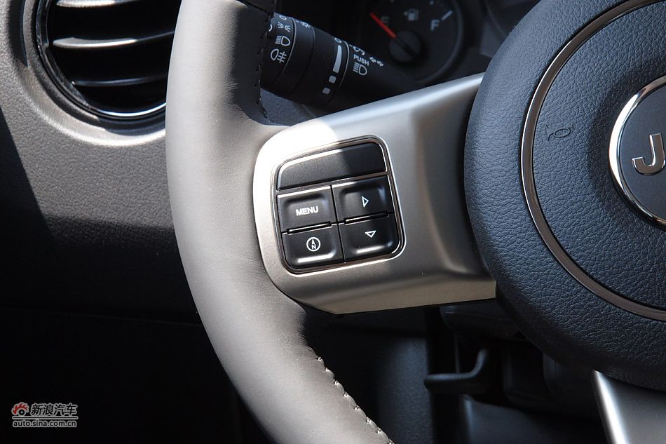 2011款Jeep自由客