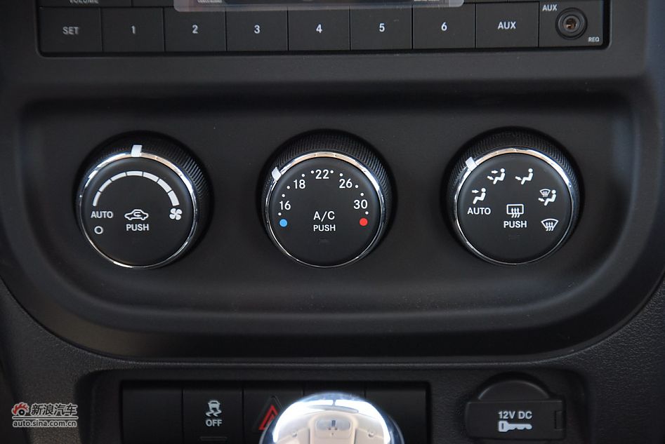 2011款Jeep自由客