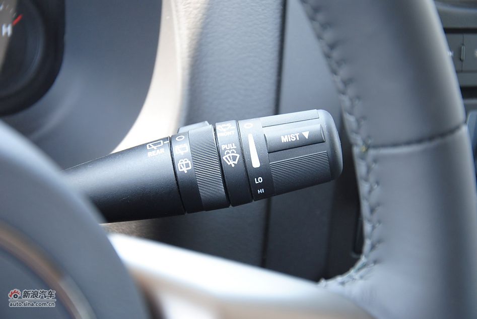 2011款Jeep自由客