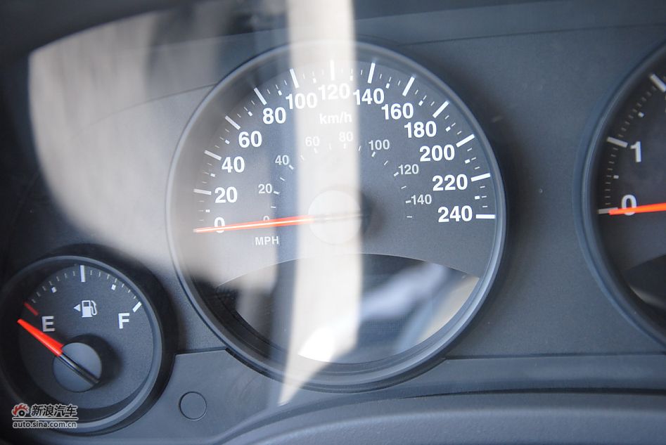 2011款Jeep自由客