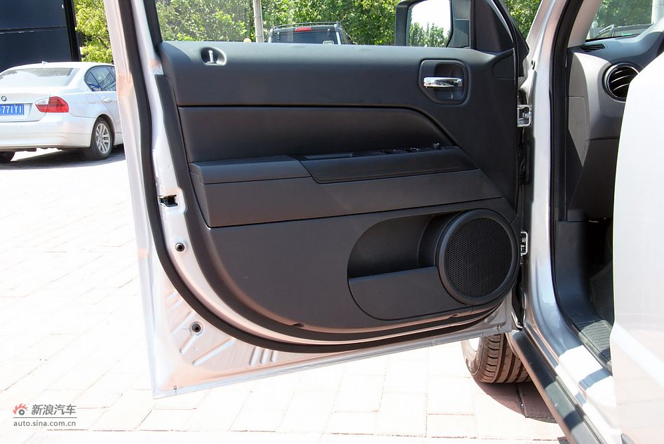 2011款Jeep自由客