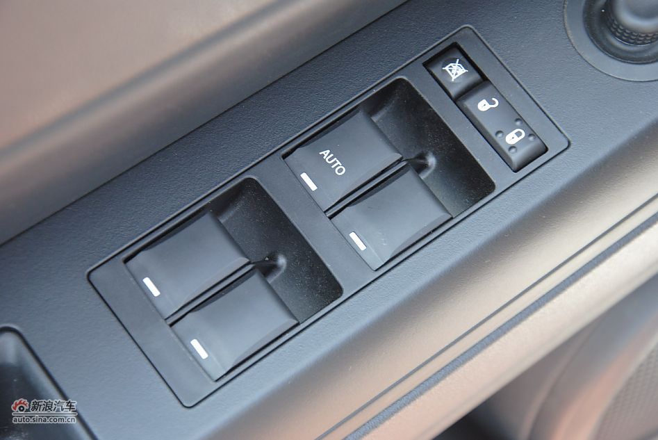 2011款Jeep自由客