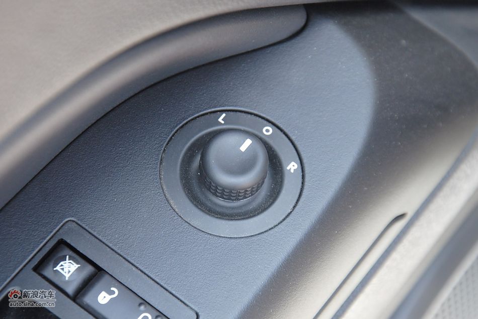 2011款Jeep自由客